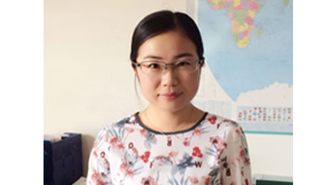 于艳--东北农业大学  硕士
现任：动保手艺部研发员，，，，从不铺张时间和身边的资源，，，，虚心向列位先生讨教知识，，，，在企业高新认定、GMP验收事情中做出了重大的孝顺。。。