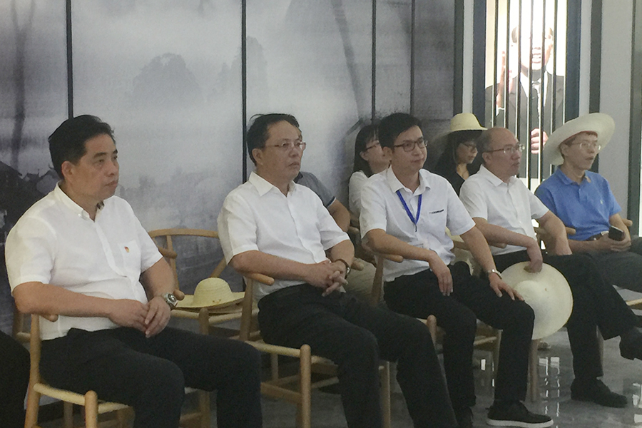 F:\2015-2018年OA文件 电视机媒体播放图设计\2018-OA文件 电视机媒体播放图设计\2018.07.31-中央党校副校长王东京考察调研北京资源Z6尊龙凯时集团\04.JPG